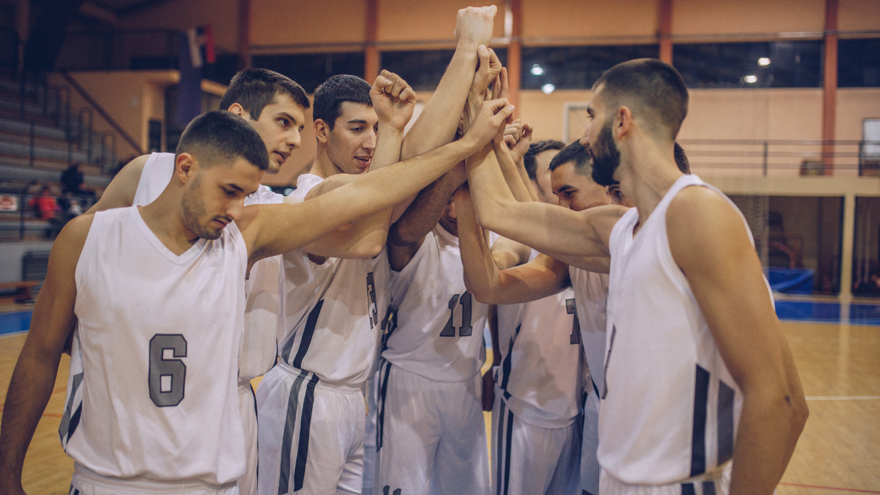 5 Things College Basketball Coaches Look for in AAU Players